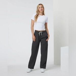 Vuori (w) Vintage Black Cargo Pants XS